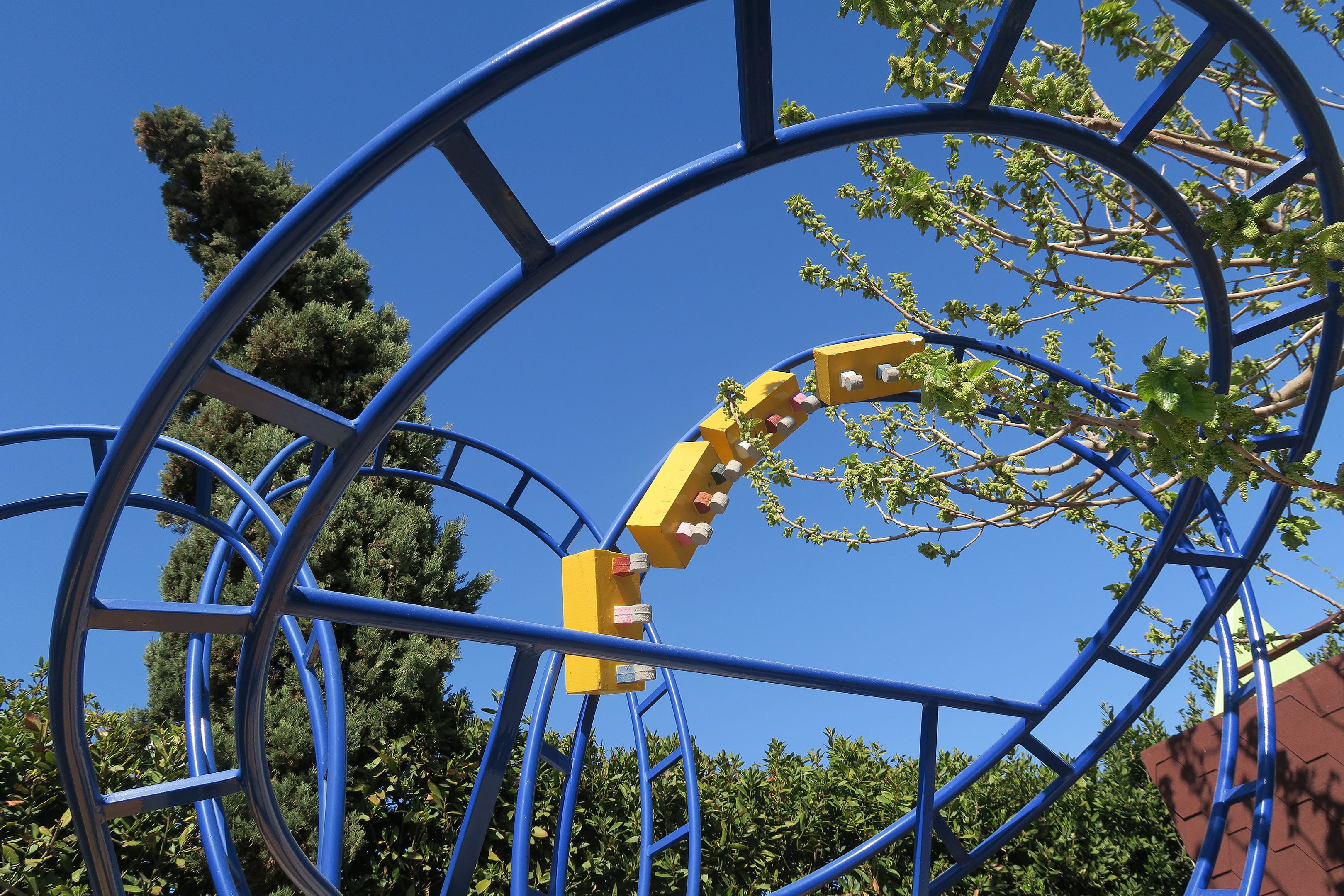Allou Fun Park