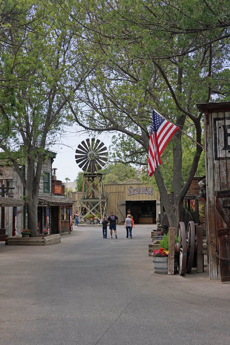 Knott's Berry Farm