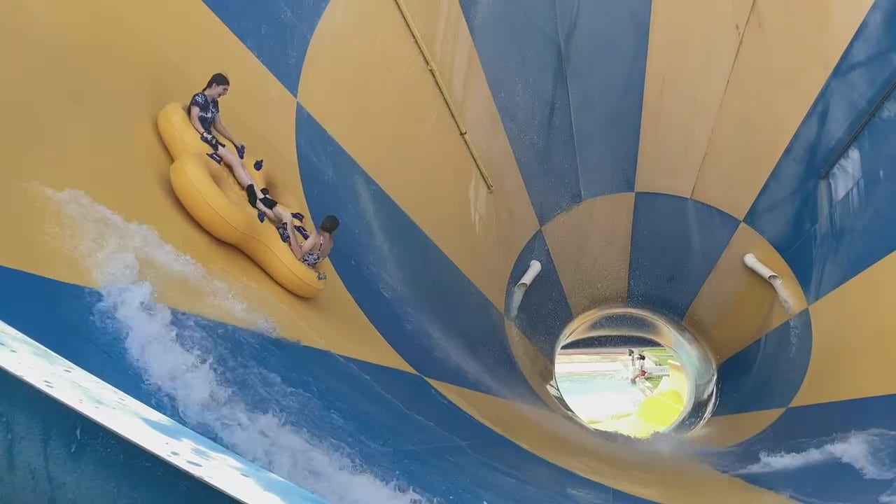 Six Flags Hurricane Harbor Chicago