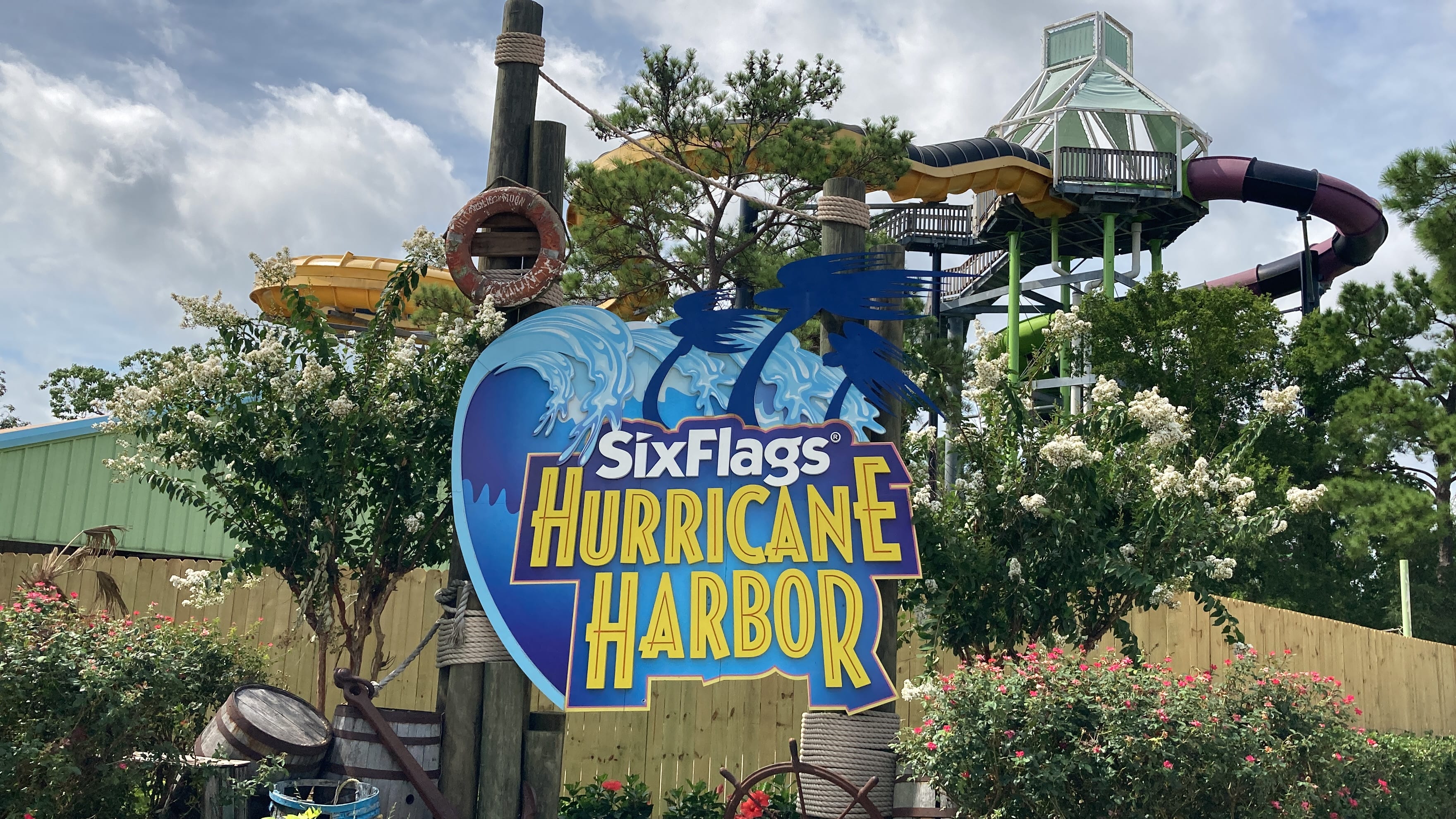 Six Flags Hurricane Harbor LA